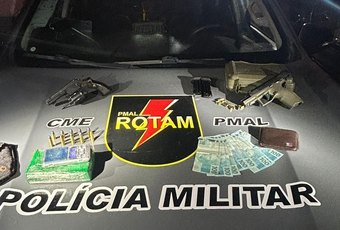 Polícia Militar apreende duas armas de fogo e meio quilo de maconha após denúncia no Jacintinho