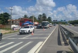 DER orienta condutores sobre uso do farol baixo nas rodovias