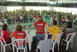 Servidores da Educação de Alagoas paralisam atividades por 24h