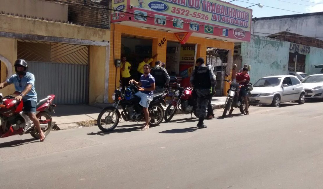 Polícia Militar apreende sete motos e dois automóveis durante operação em Arapiraca