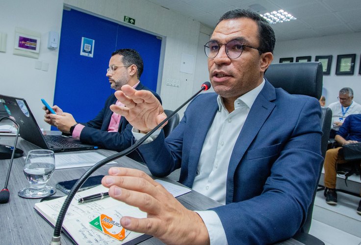'Não há plano para privatizar a Casal', diz secretário Vitor Pereira