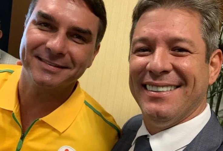 “Antes de ser eleito presidente”: Cabo Bebeto quer entregar título de cidadão de Alagoas a Flávio Bolsonaro