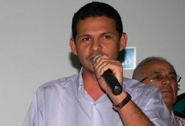 Ex-prefeito de Feira Grande surge como novo nome para disputa eleitoral em 2018