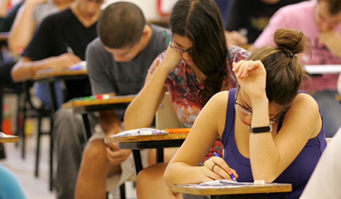 Estudantes têm até quarta-feira para pagar taxa de inscrição no Enem