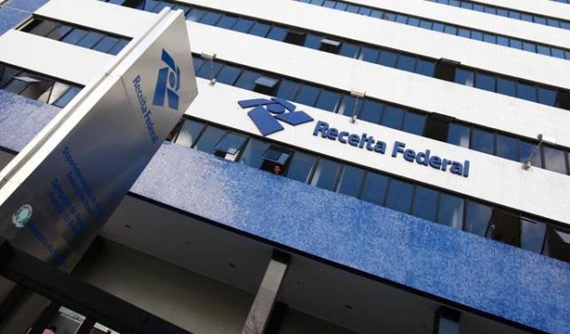 Receita abre consulta a primeiro lote de restituição do IR deste ano