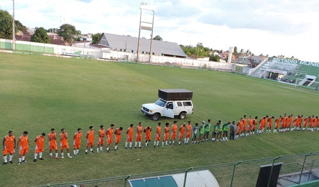 Jogadores do Coruripe ganham duas folgas e se preparam para enfrentar o CRB em janeiro