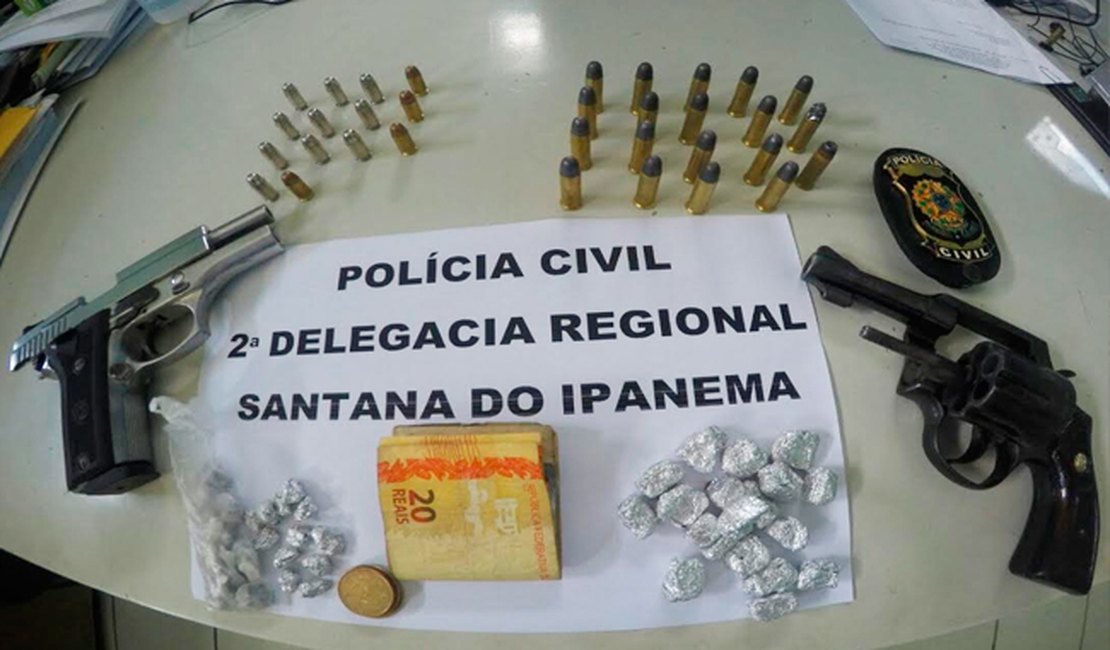 PC prende jovem e apreende menores com armas e drogas em escola em Santana do Ipanema