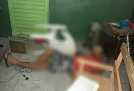Jovem é morto a tiros dentro de lan house em Canapi