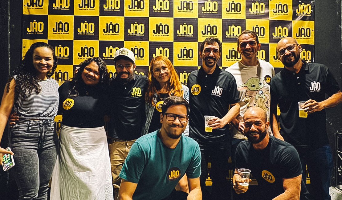 Com show da banda Pop Rock 82, Jão Delivery inicia suas atividades em Arapiraca