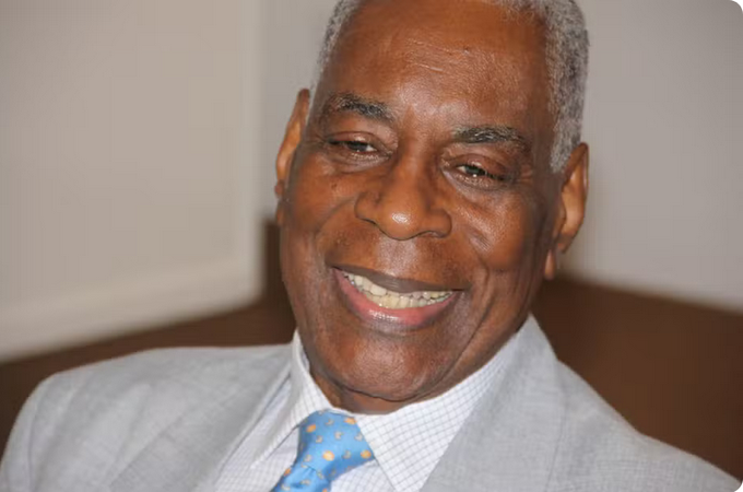 Haroldo Costa, ator e comentarista de carnaval, morre aos 95 anos no Rio