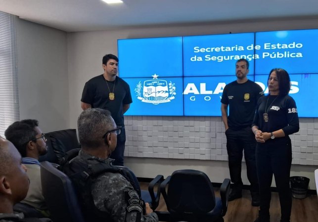 Operação Fio Solto prende homem com munições e mais de 200 quilos de fiações furtadas