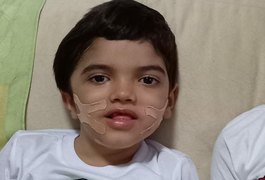 Família realiza rifa em prol de menino arapiraquense vítima de AVC
