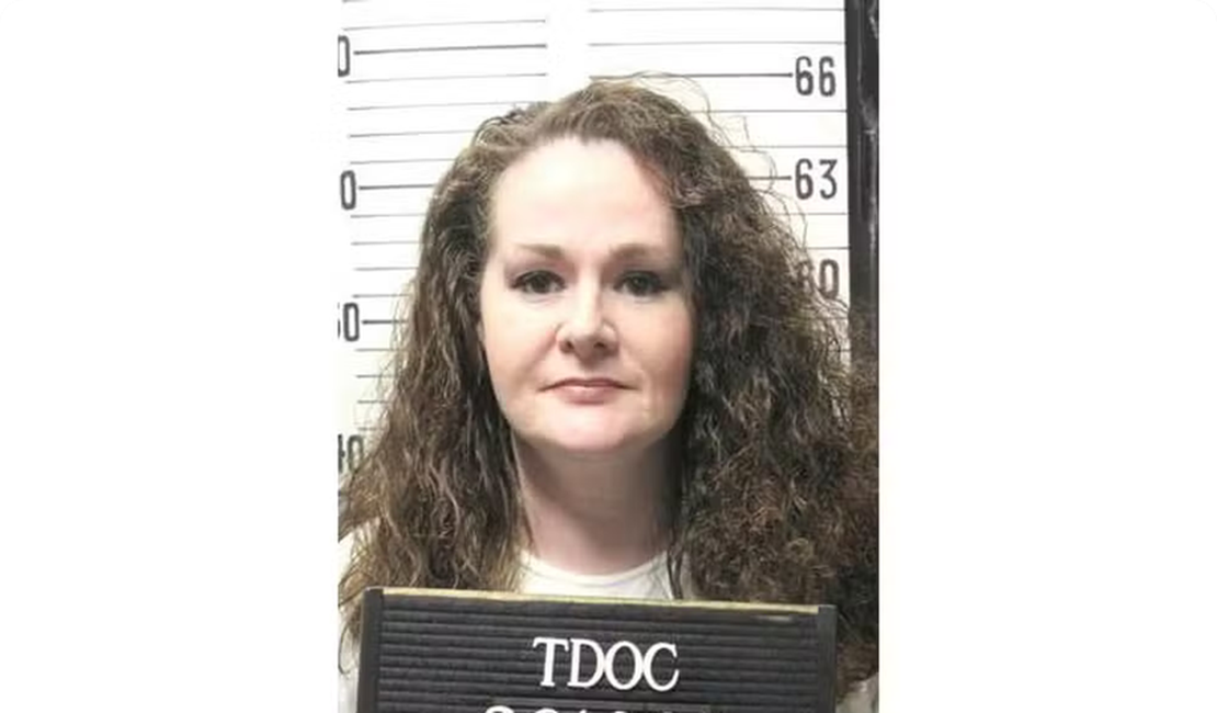 Christa Pike sobrevive a duas injeções letais; Tennessee, nos EUA, suspende execuções