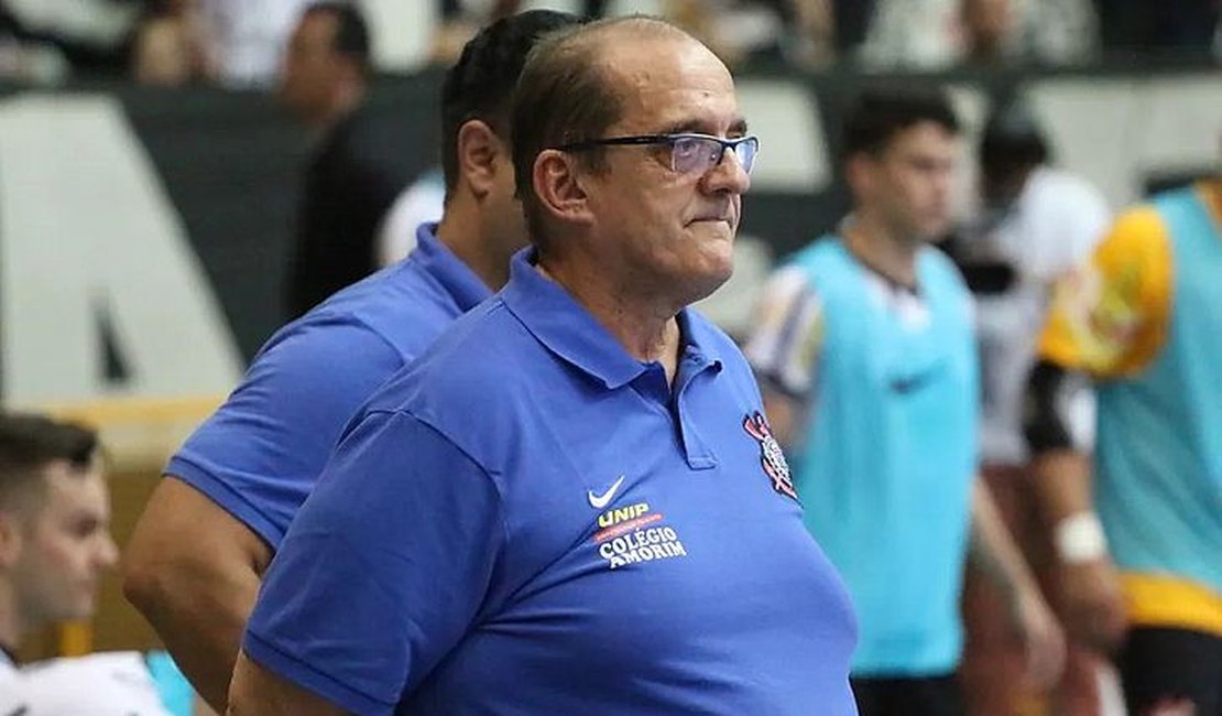 Morre Fernando Ferretti, técnico histórico do futsal