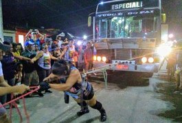 Mulher mais forte de Alagoas irá puxar ônibus de 12 toneladas em novo desafio