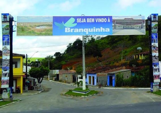Polícia prende suspeito﻿ de ameaçar, agredir e forçar a mãe a manter relações sexuais com ele, no Sertão