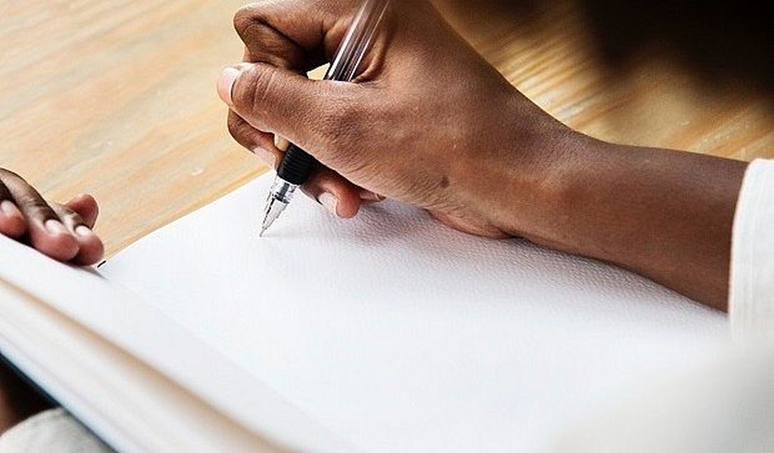 Alagoas continua com maior taxa de analfabetismo do país