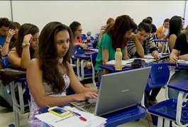 Governo acaba com o Ciência Sem Fronteiras para cursos de graduação