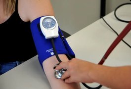 Médicos alertam para riscos de prescrição de testosterona para mulher