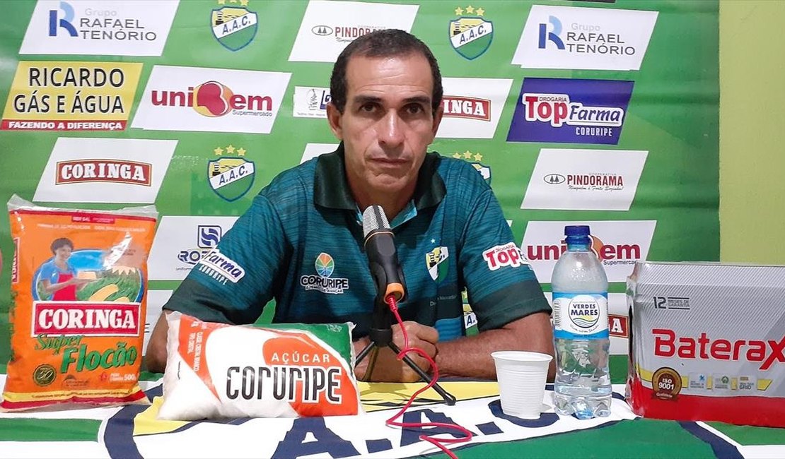 Coruripe perde treinador e nove jogadores antes da estreia contra o CRB no estadual