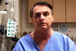 Bolsonaro está com pneumonia, afirma boletim médico