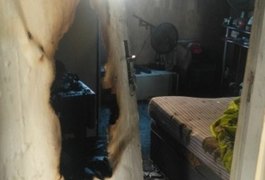 Apartamento pega fogo em conjunto residencial de Marechal Deodoro