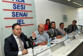 Renan Filho expõe situação econômica de AL e garante redução tributária