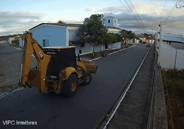 Imagens ajudam Polícia Civil a identificar retroescavadeira envolvida em acidente que matou motociclista em Arapiraca