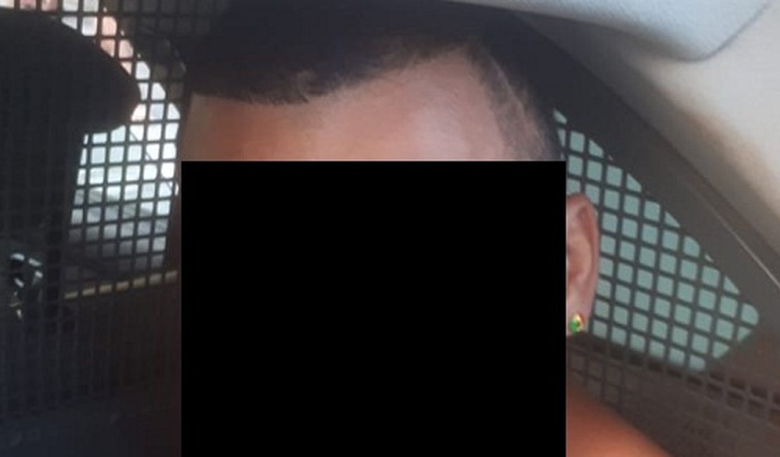 Suspeito ameaça jovem, tenta roubar pertences e é detido por estudantes no bairro Baixão