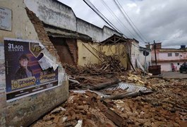 Vídeo: Prédio abandonado há mais de 20 anos desaba no Centro de Palmeira dos Índios