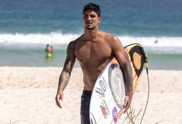 Surfista Gabriel Medina fecha restaurante para não ser incomodado por fãs
