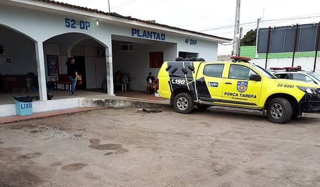Mulher denuncia marido, após ser agredida pelo mesmo, em Arapiraca