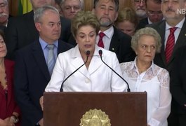 Afastada, Dilma diz que impeachment é golpe; Temer assume como interino