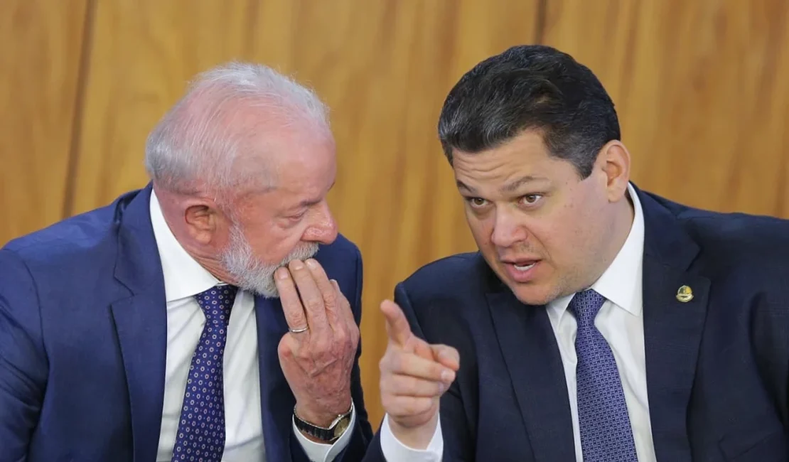 Após reunião com Lula, Alcolumbre libera PEC da Segurança e fim da 6x1