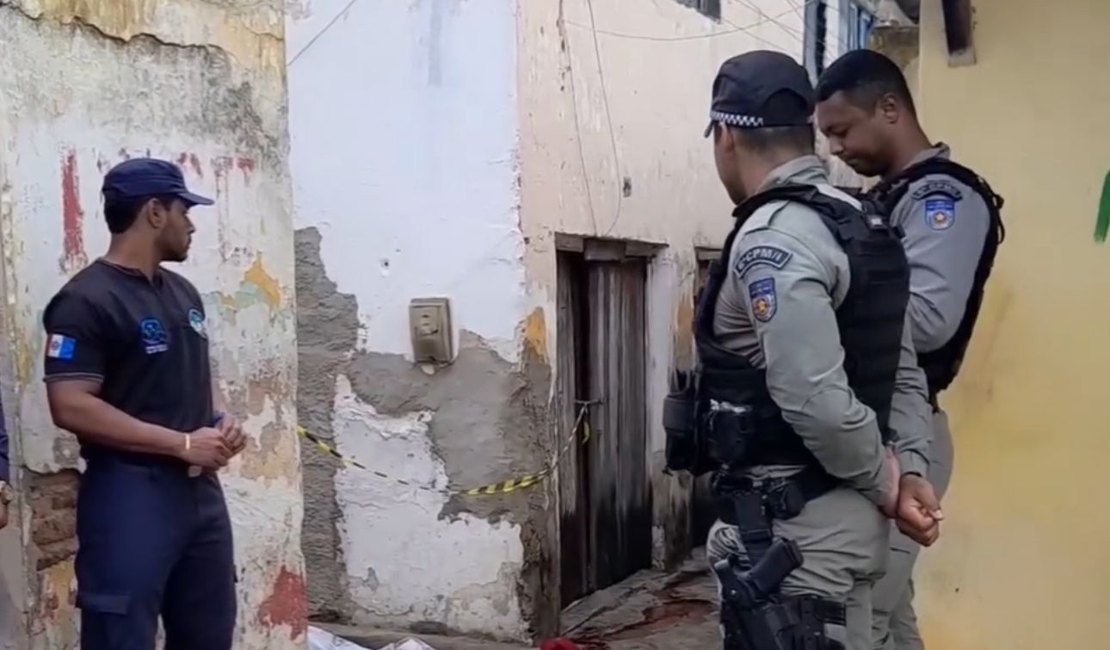 Homem é assassinado brutalmente e suspeito é preso minutos depois no interior de Alagoas