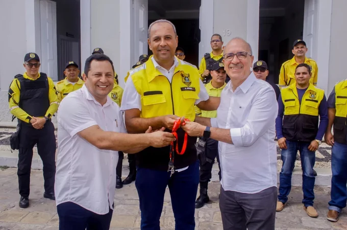 Prefeito Ronaldo Lopes amplia frota da SMTT e investe em mais segurança no trânsito de Penedo