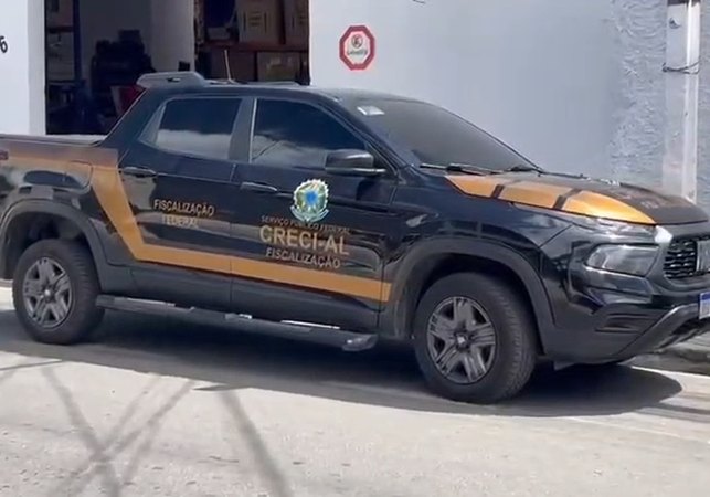 CRECI e Procon realizam operação e flagram sete pessoas trabalhando ilegalmente como corretor de imóveis