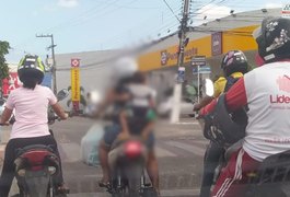 Motociclista é flagrada transportando criança nas costas em Arapiraca; veja o que diz o Código de Trânsito