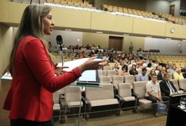 Segurança Pública promove simpósio para prevenir violência contra idoso