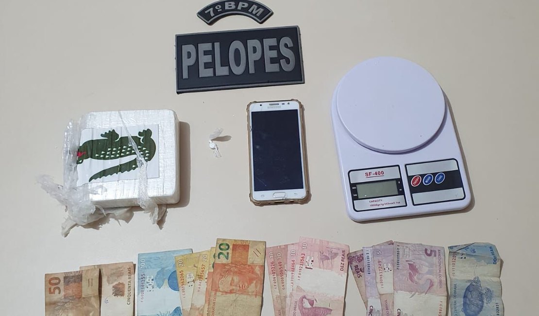 PM encontra cerca de R$ 30 mil em pasta base de cocaína em residência no Sertão de AL