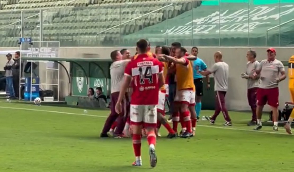 CRB vira contra o América Mineiro e vence a primeira na Série B