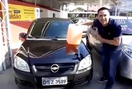 Promoção de galão de gasolina por R$ 13.900 com veículo de brinde viraliza na web