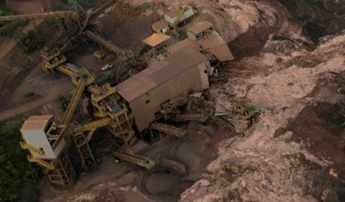 Cerca de 24 mil pessoas estão sendo deslocadas em Brumadinho