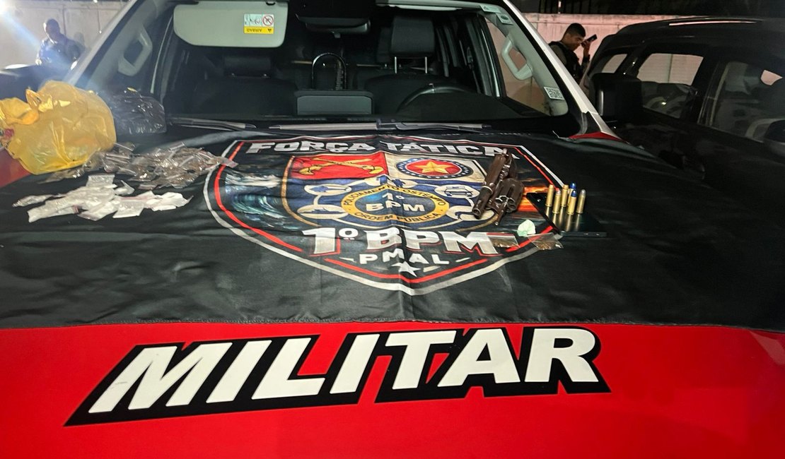 Força Tática prende dois homens por tráfico de drogas e porte ilegal de arma na Ponta Grossa, em Maceió