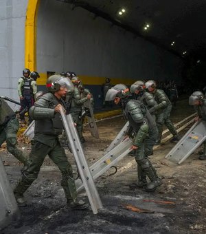 Atos na Venezuela têm 749 presos, sete mortos e 48 policiais feridos