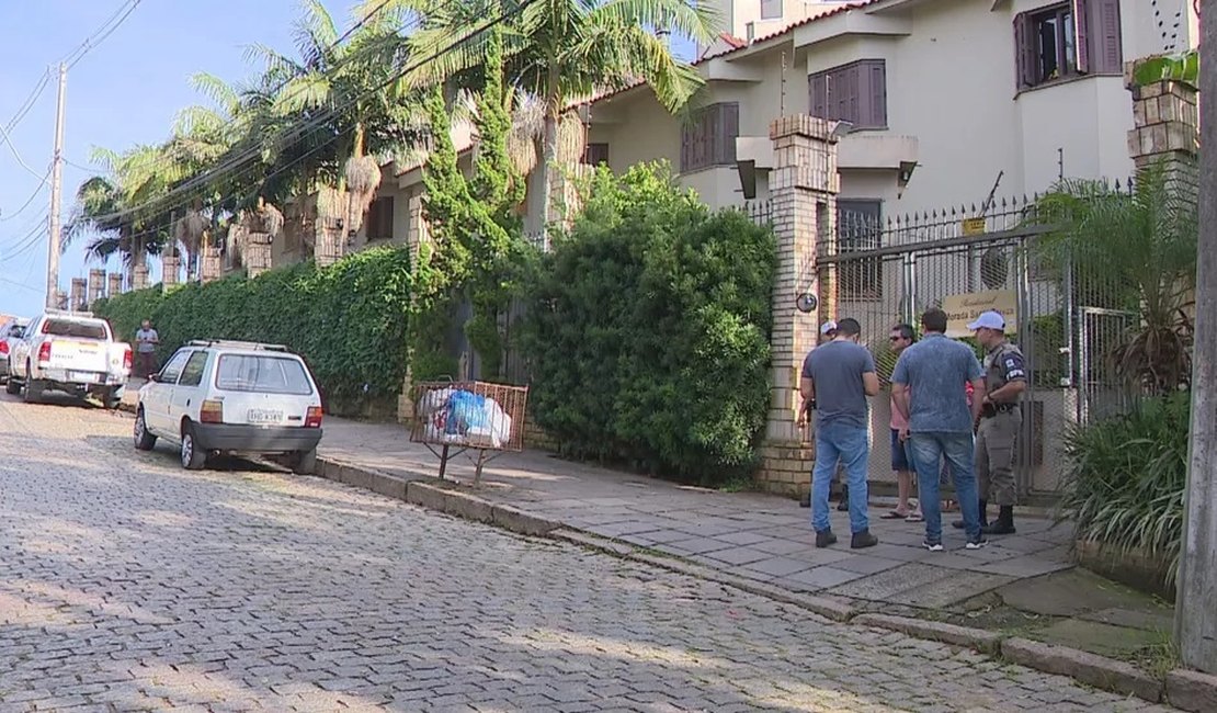 Polícia conclui inquérito sobre morte de família em condomínio de Porto Alegre