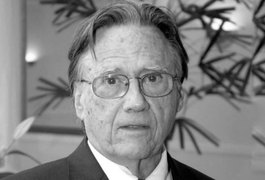 Carlos Lemos, arquiteto, professor emérito da USP e parceiro de Niemeyer no Copan, morre aos 100