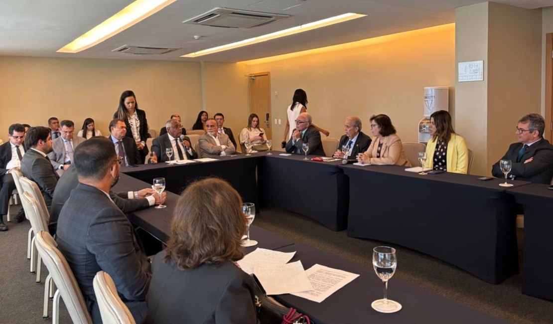 Celyrio Adamastor reúne-se com corregedores do Norte e Nordeste