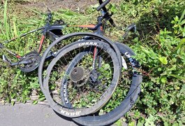 Ciclista é encontrado morto após possível atropelamento na AL-101 Sul, na Barra de São Miguel