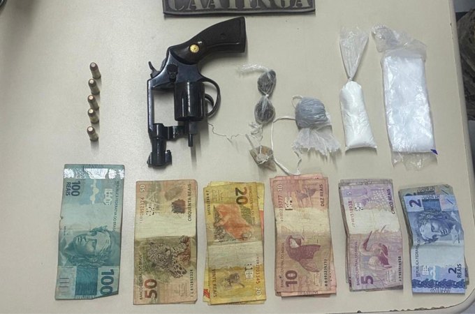 Polícia flagra tráfico de drogas e porte ilegal de arma em ações no Sertão e Agreste